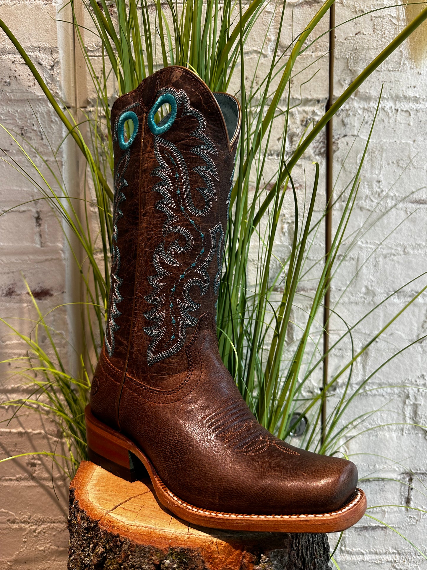 FUTURITY BOON WOMEN ARIAT BOOTS